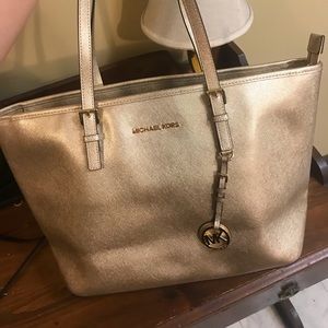 Michael Kors Jet Set Tote
